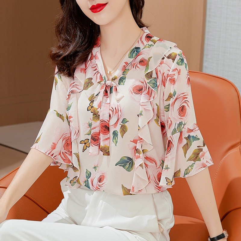 LYR318 | SELYRA Korean Floral Tie Neck Blouse Wanita – Feminine Chiffon Top