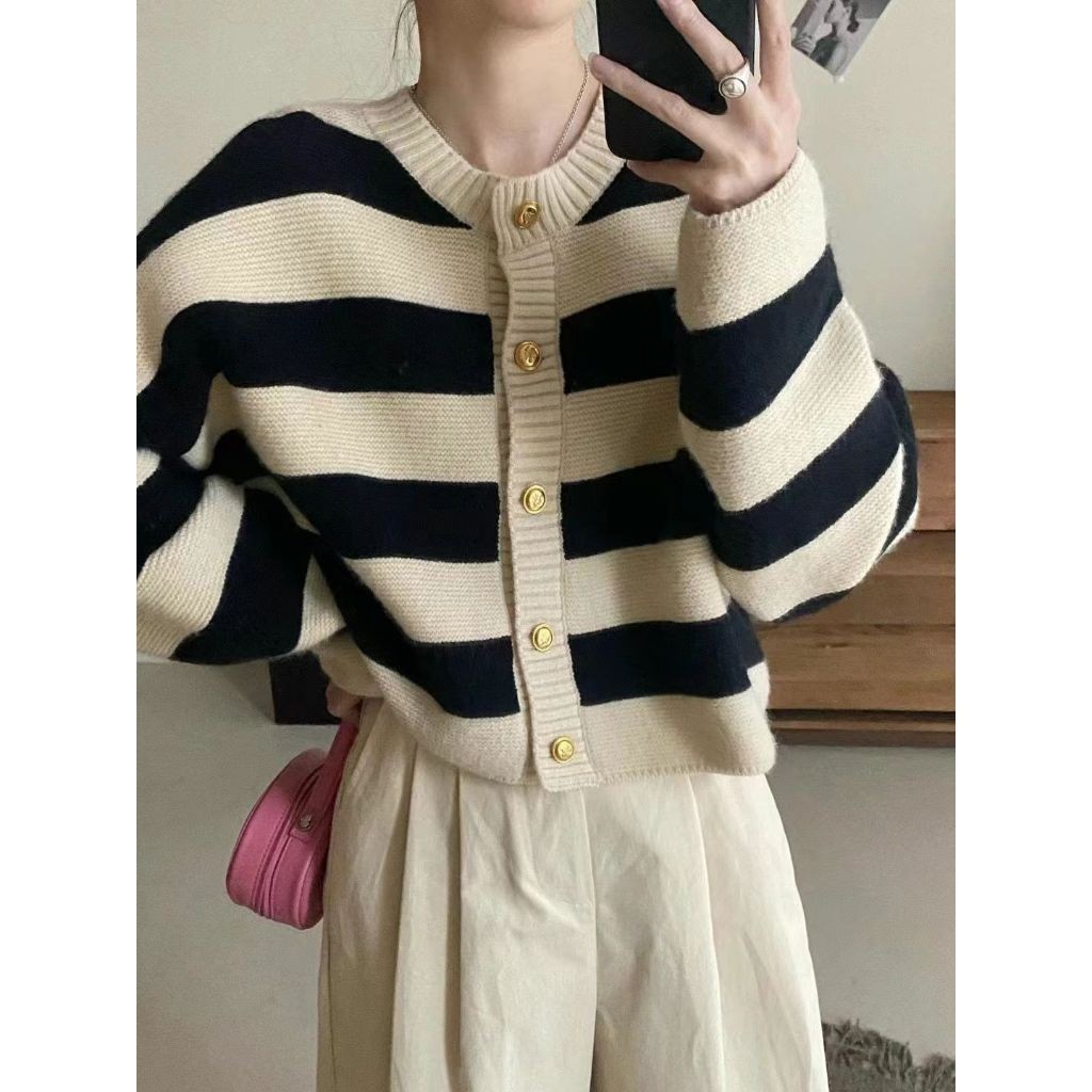 LYR345 | SELYRA Korean Stripe Knit Cardigan Wanita – Soft Vintage Look
