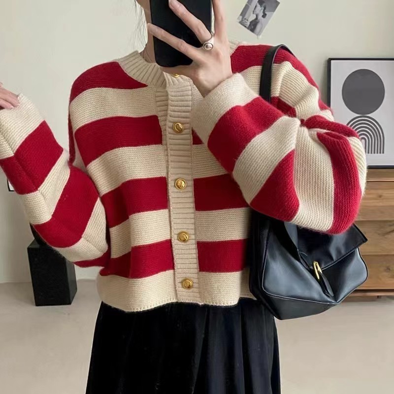LYR345 | SELYRA Korean Stripe Knit Cardigan Wanita – Soft Vintage Look