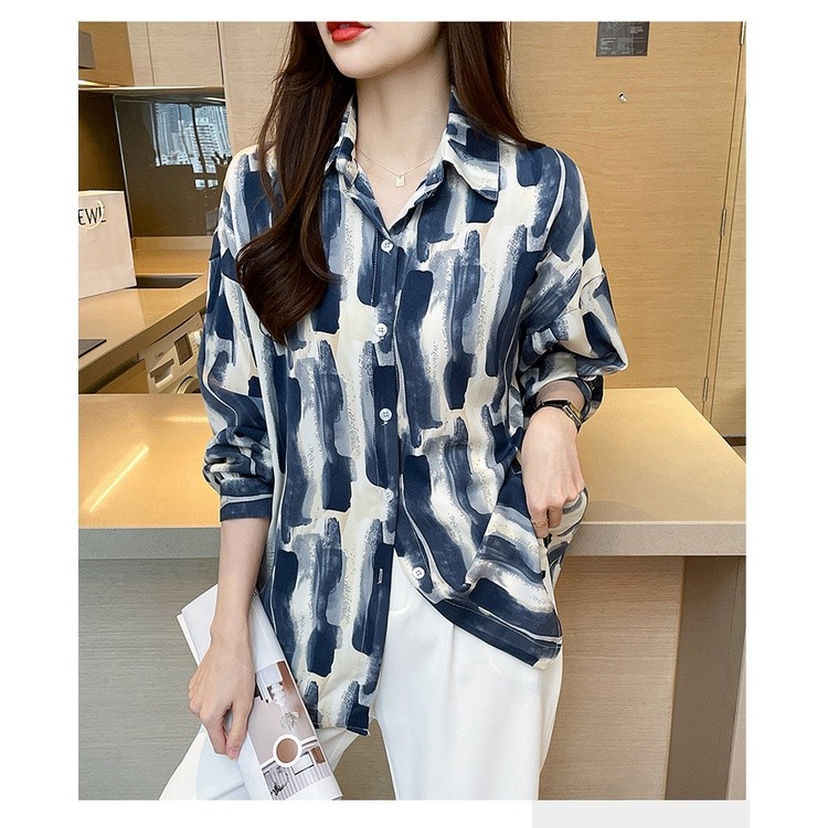 LYR312 | SELYRA Korean Abstract Stripe Blouse Wanita – Long Sleeve Office Top