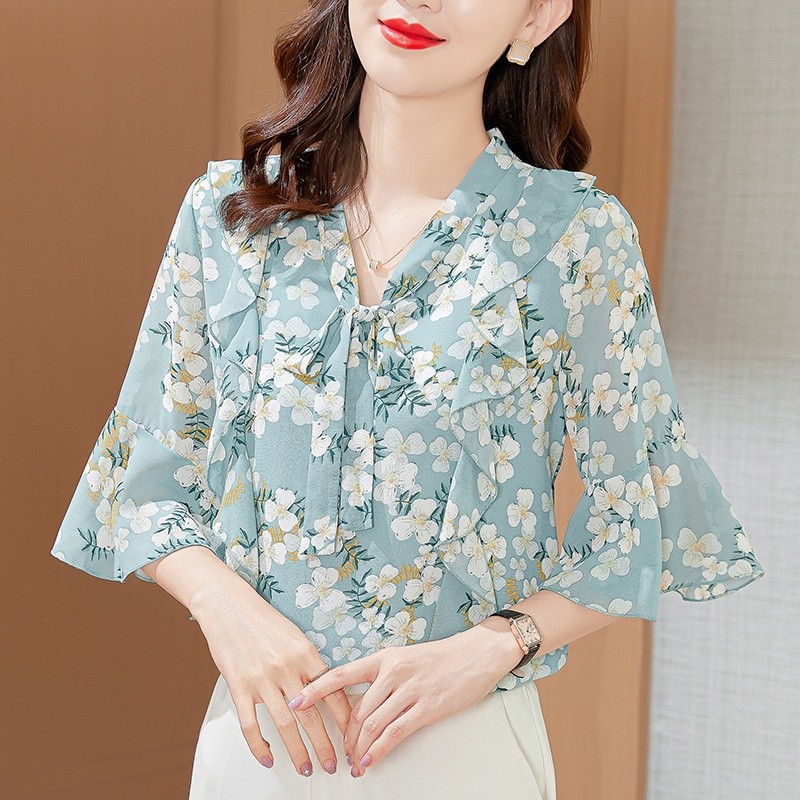 LYR318 | SELYRA Korean Floral Tie Neck Blouse Wanita – Feminine Chiffon Top