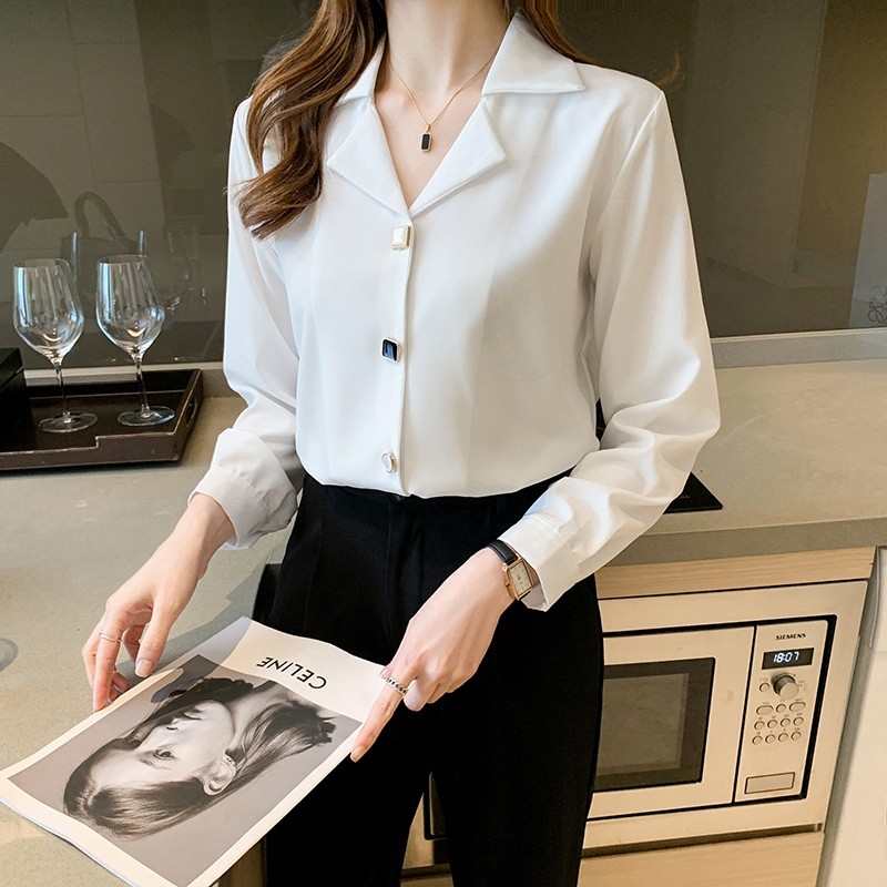 LYR316 | SELYRA Korean Gold Button Blouse Wanita – Elegant Office Long Sleeve Top
