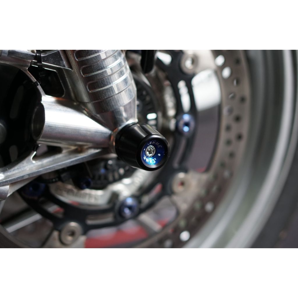 Axle Slider / As Roda WR3 Depan Belakang ZX25R ZX25 R 25R 4 Cylinder / Z900 / ZX6R / ZX636