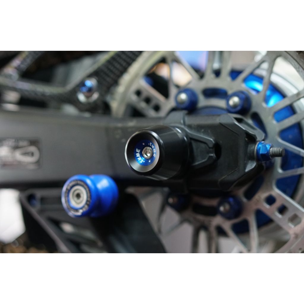 Axle Slider / As Roda WR3 Depan Belakang ZX25R ZX25 R 25R 4 Cylinder / Z900 / ZX6R / ZX636