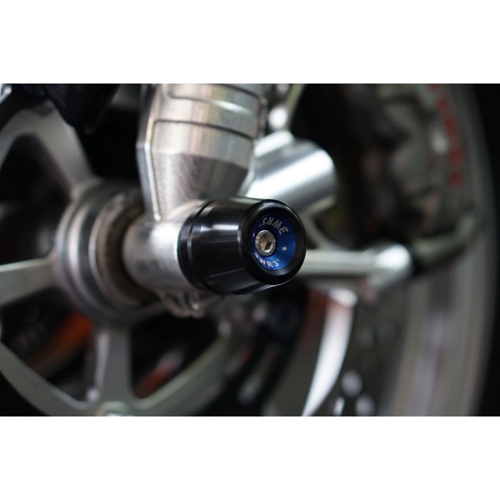 Axle Slider / As Roda WR3 Depan Belakang ZX25R ZX25 R 25R 4 Cylinder / Z900 / ZX6R / ZX636