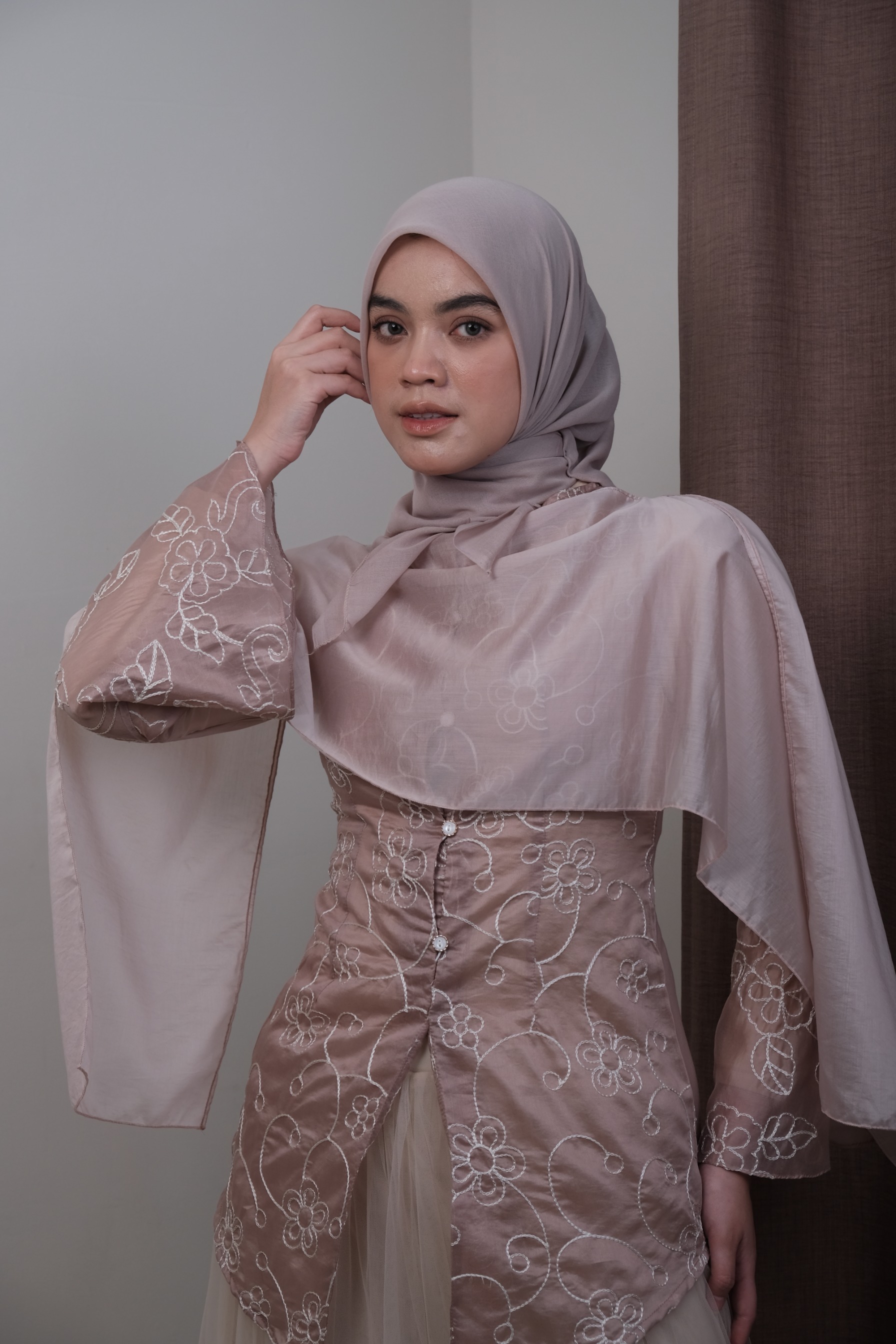 Aleena Shawl Top 