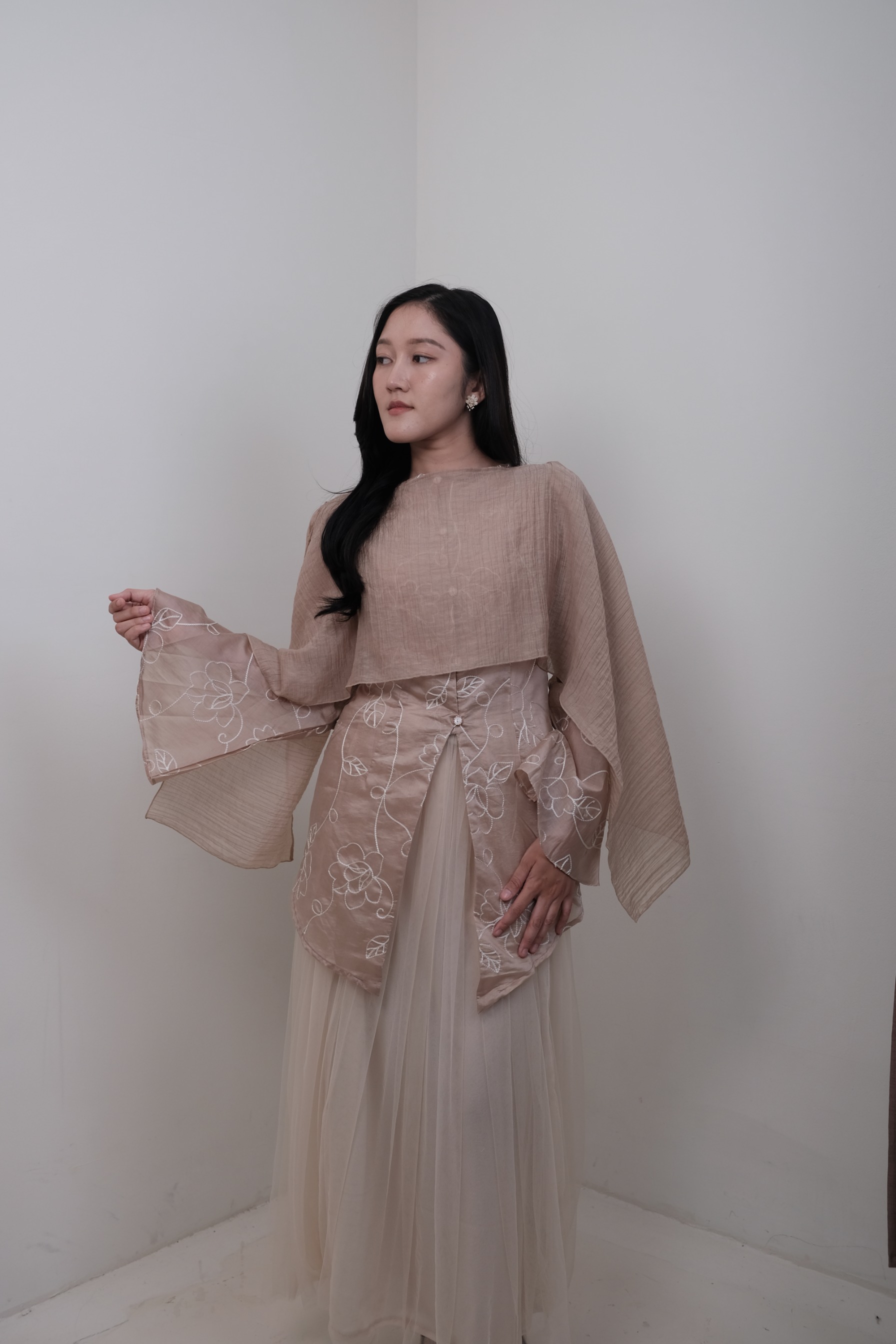 Aleena Shawl Top 