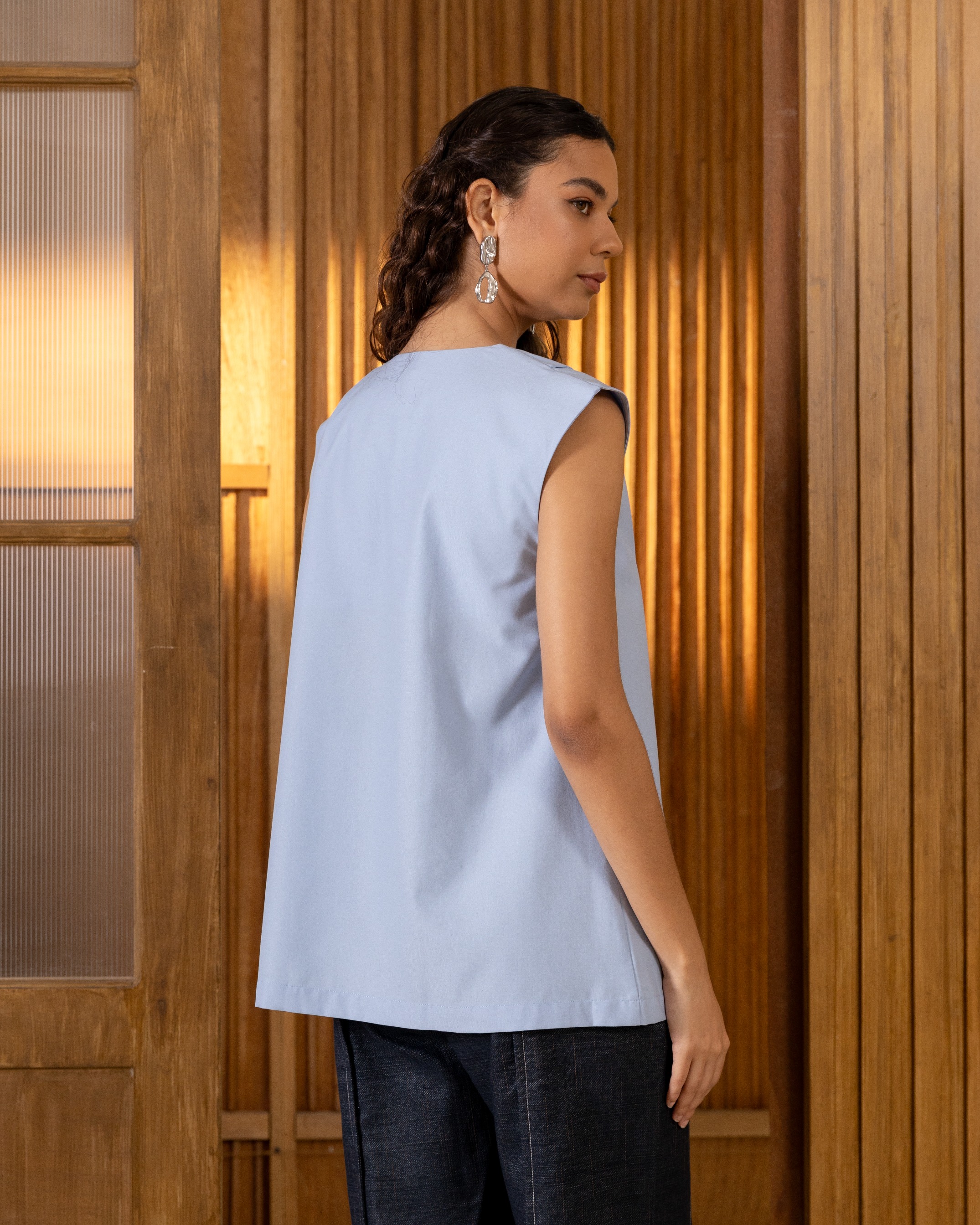 Half Scallop Collar Tank