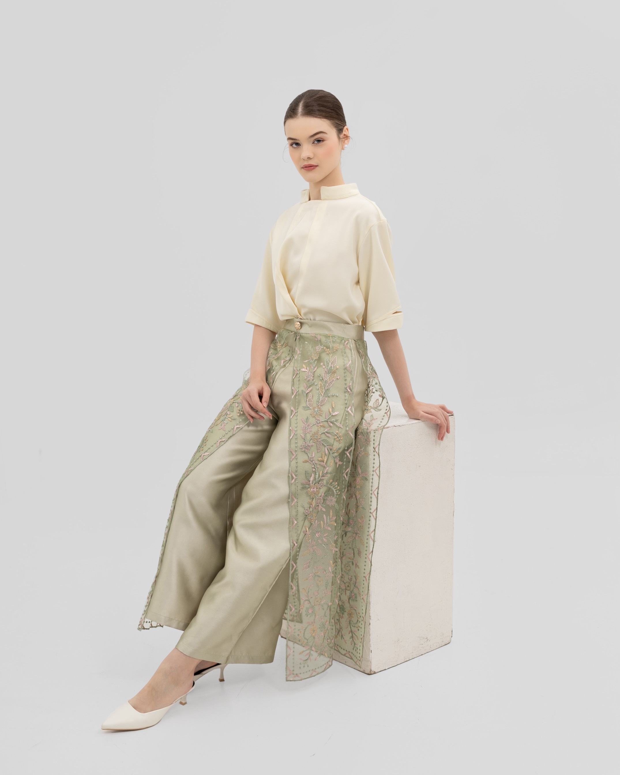 Floral Embroidered Panel Pants