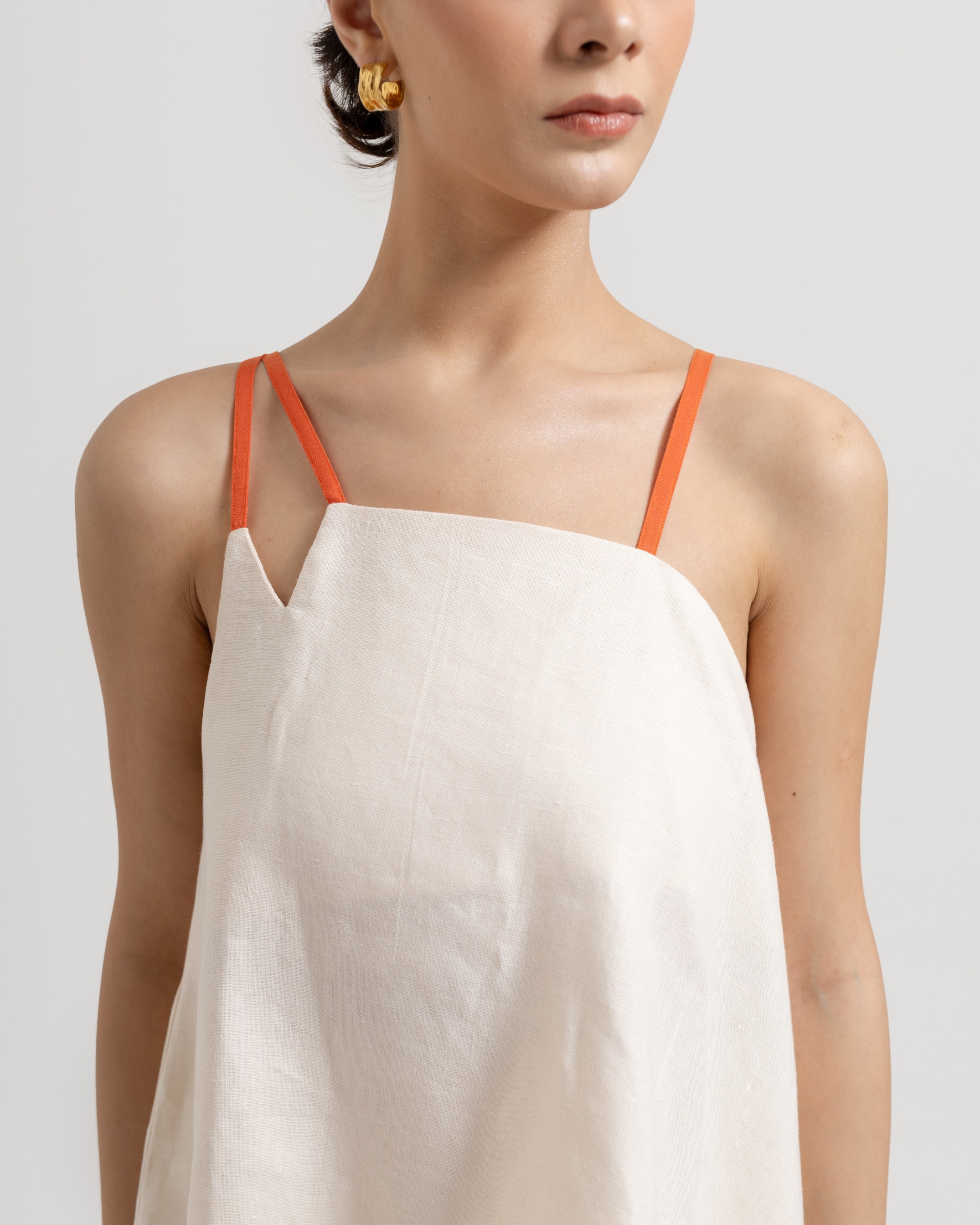Contrast Strap Linen Top