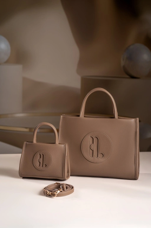 Image of GUMI TOTEBAG TAUPE