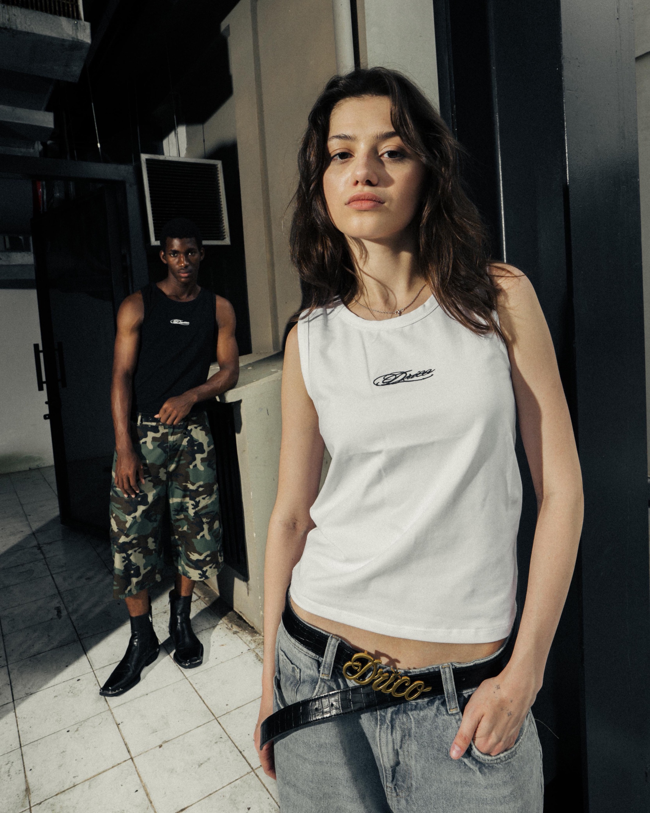 ESSENTIALS TANK BLACK & WHITE