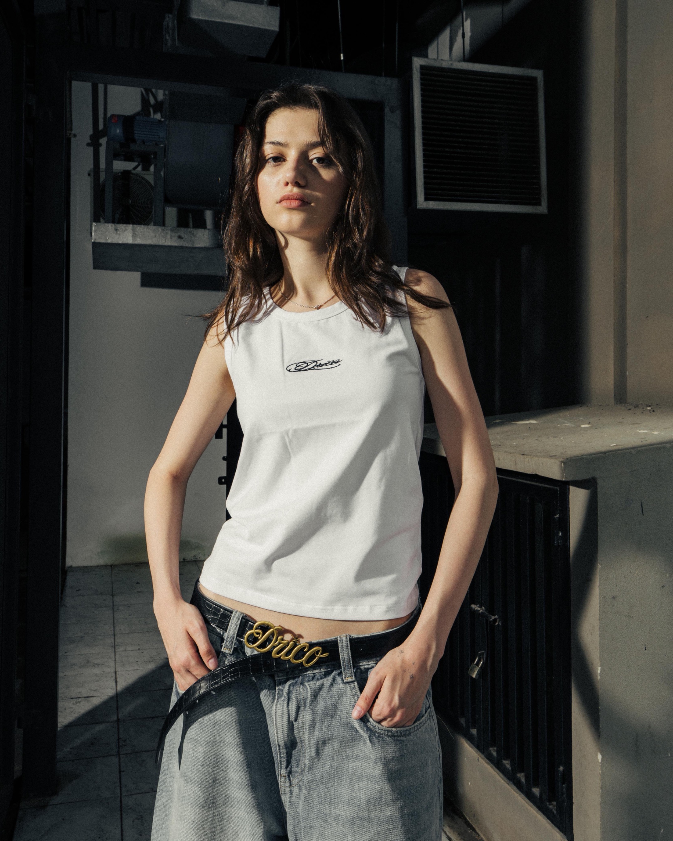 ESSENTIALS TANK BLACK & WHITE