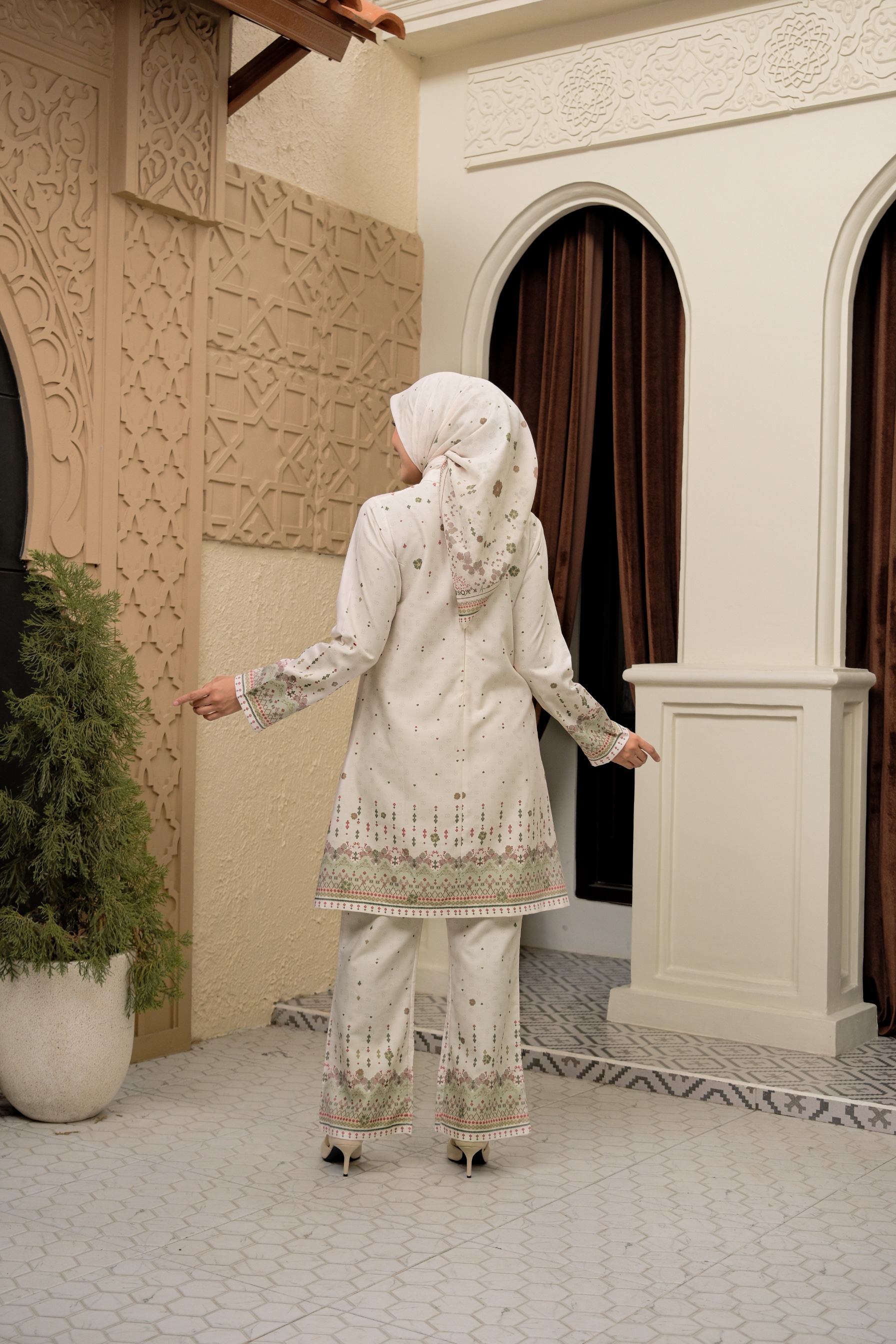 PRANAYA SERIES - TUNIC SET