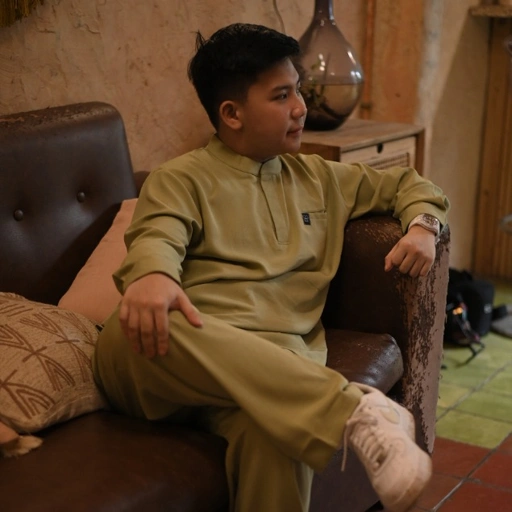 Image of Empirical - Mandarin Long Sleeve Set (Regular Pants) - Green Tea
