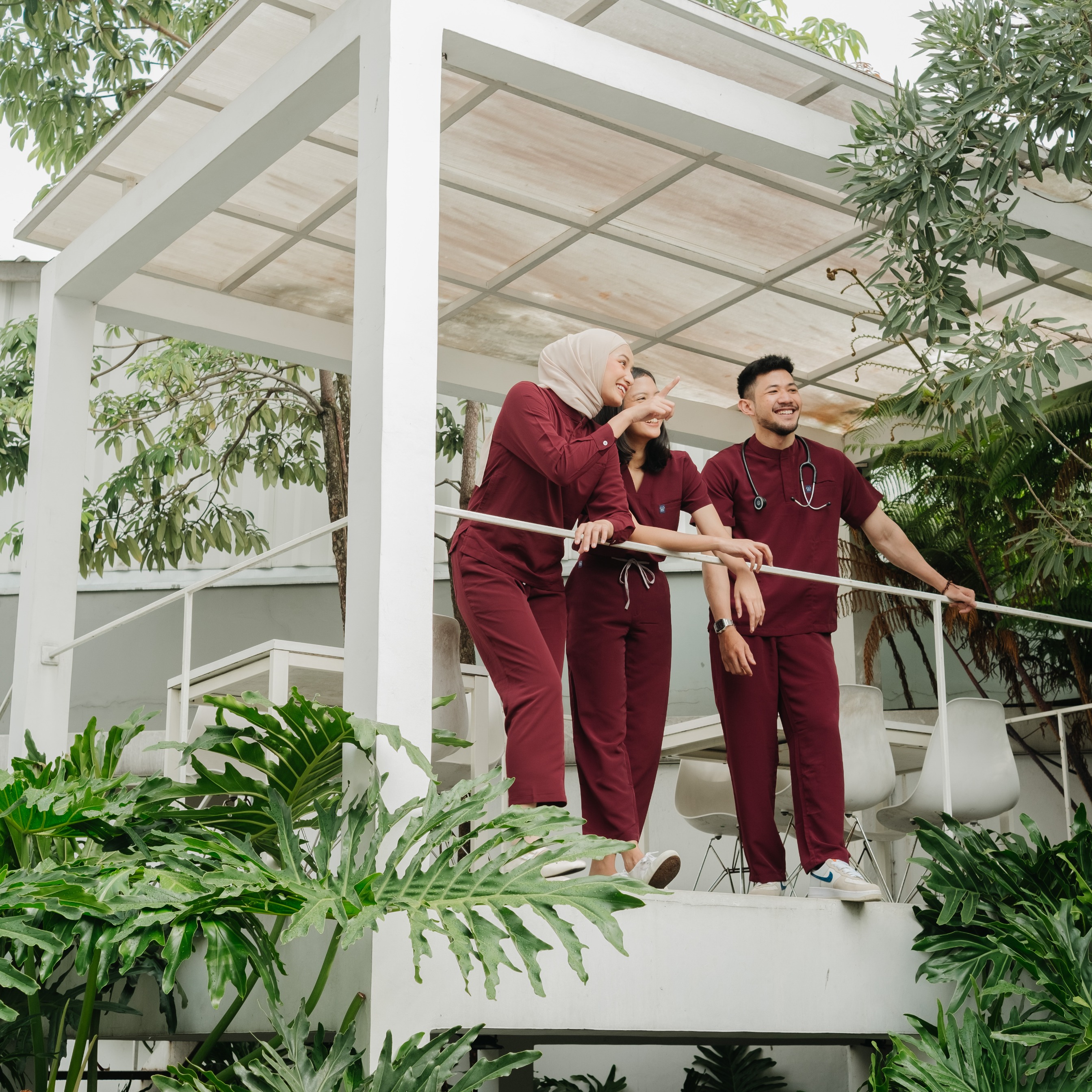 First Line - Mandarin Short Sleeve Set (Regular Pants) - Maroon