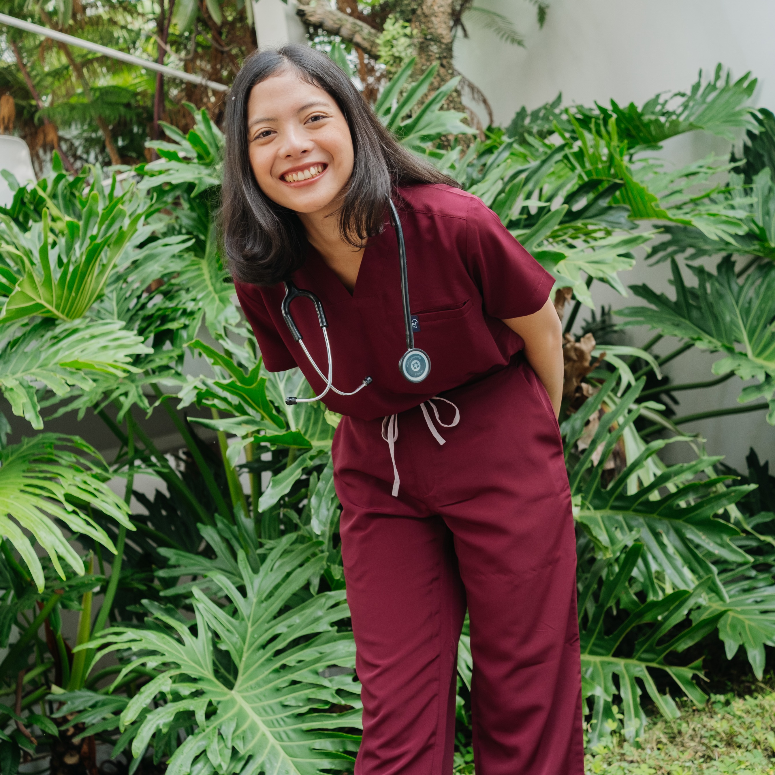 First Line - V neck Short Sleeve Set (Regular Pants) - Maroon