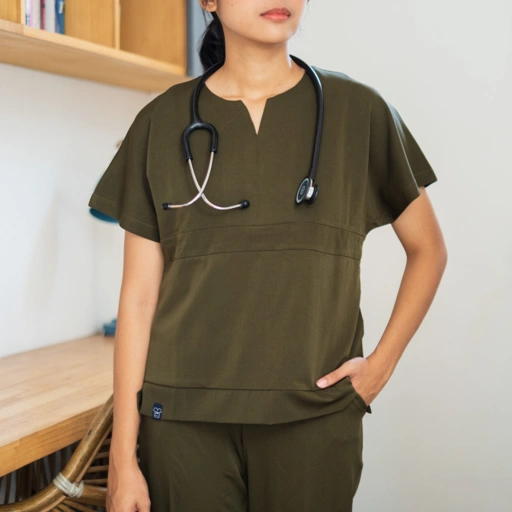 Image of Cardinal - Slit Short Sleeve Set (Slim Fit) - Olive 