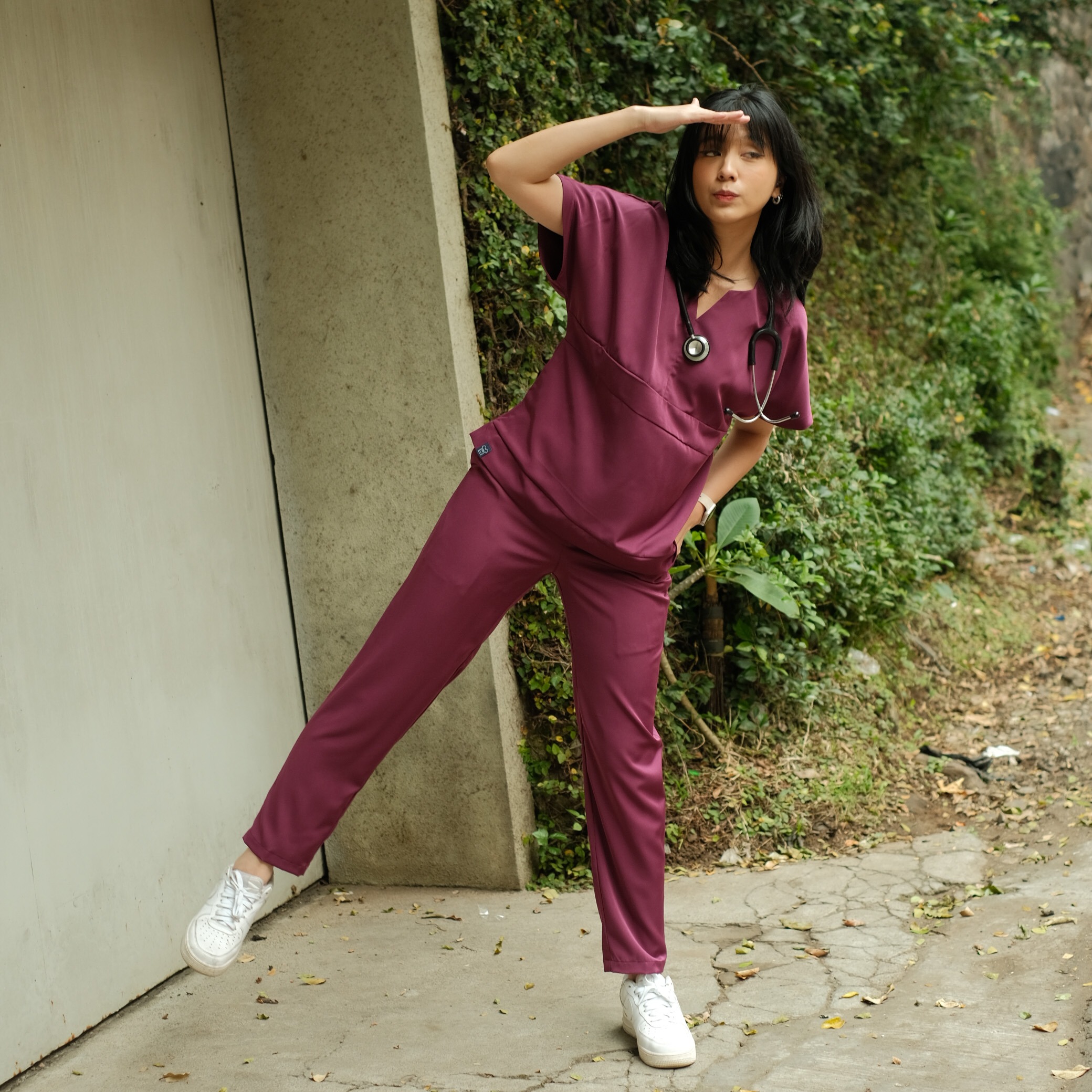 Cardinal - Slit Short Sleeve Set (Slim Fit Pants) - Wine