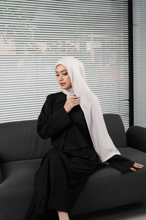 Image of Ruma Scarves Soft Grey Pashmina Viscose