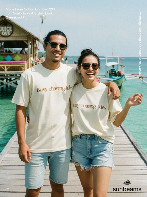 Image of T-Shirt Oversized 20S, Broken White, Busy Chasing Tides