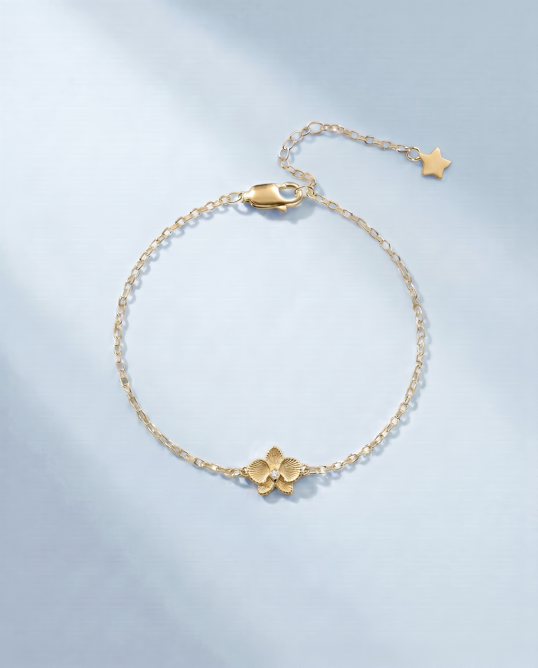 Gold Orchidea Textured Bracelet