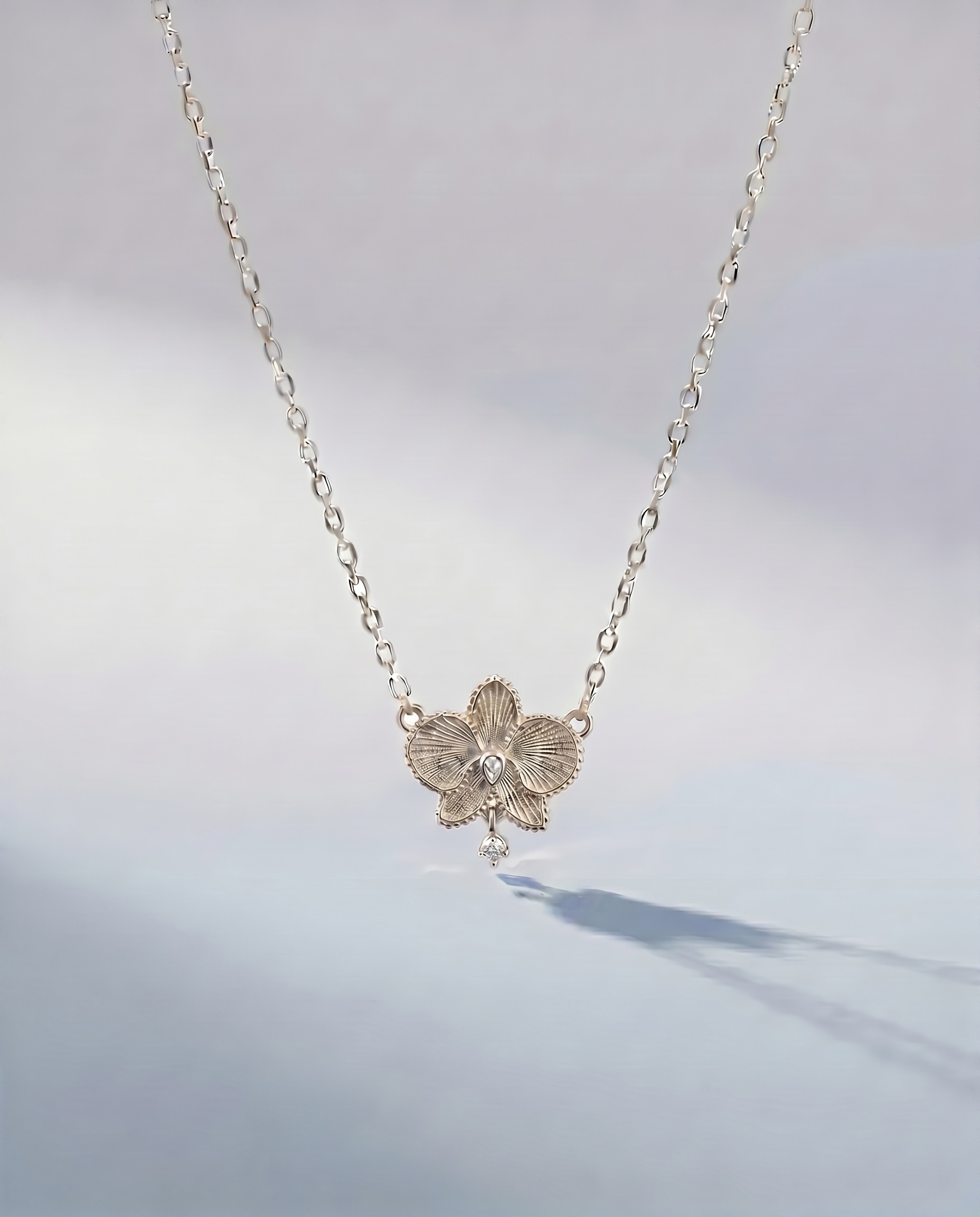 Silver 'Orchidea' Textured Necklace