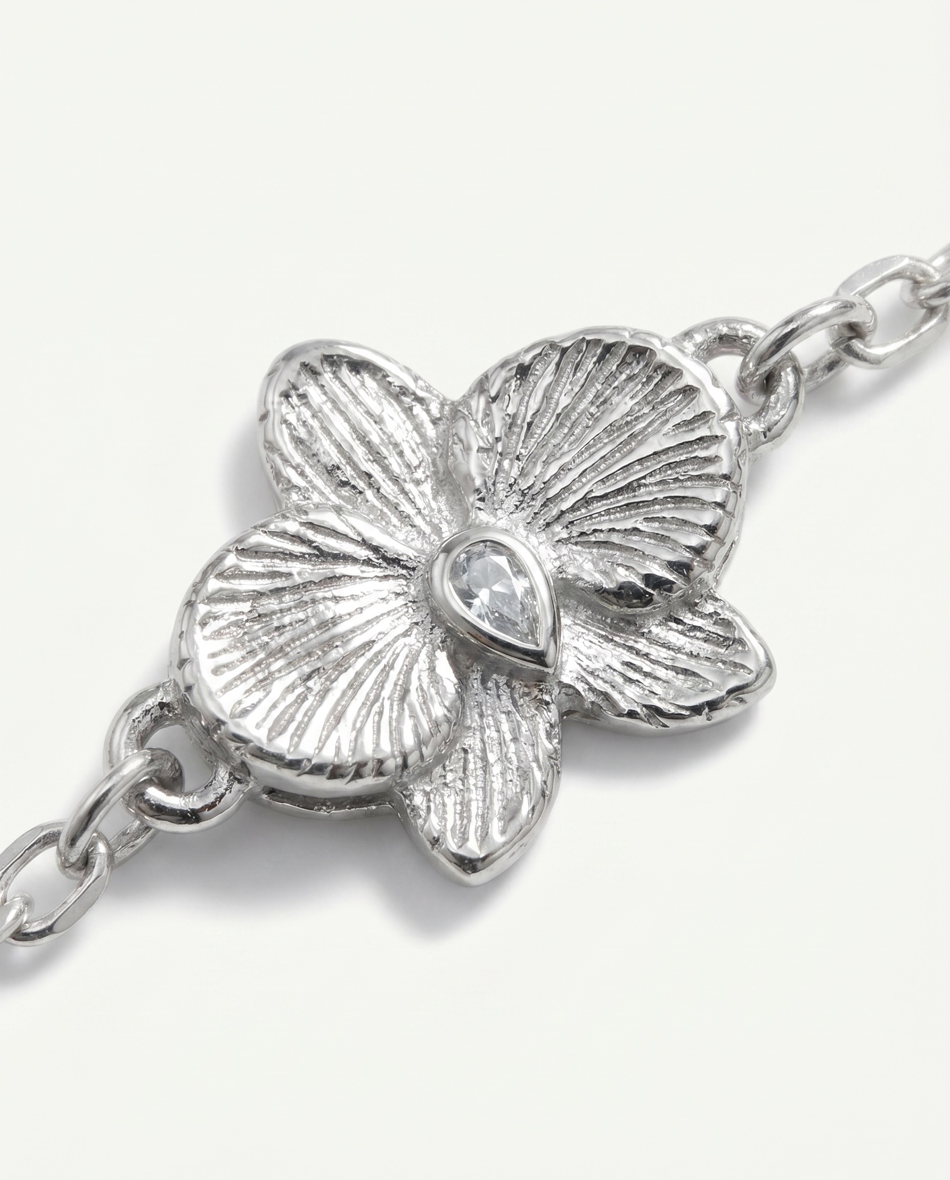 Silver Orchidea Textured Bracelet