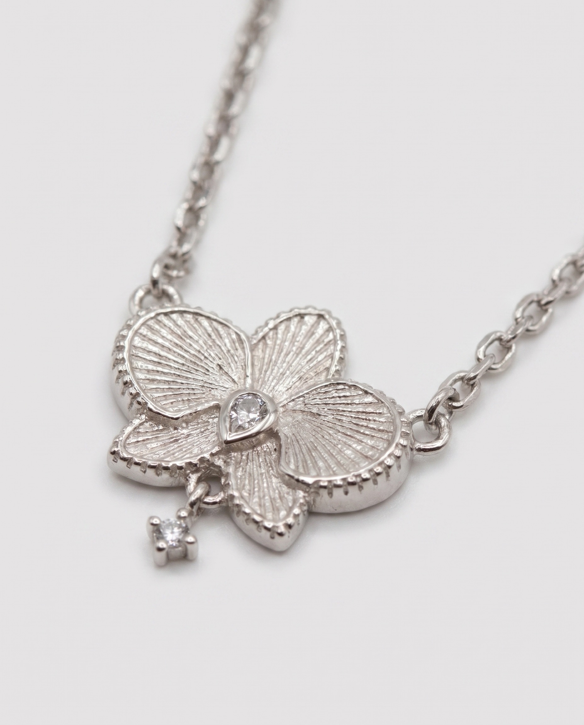 Silver 'Orchidea' Textured Necklace
