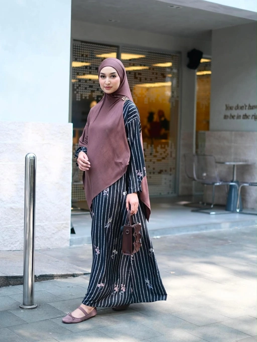 Image of Numa Abaya