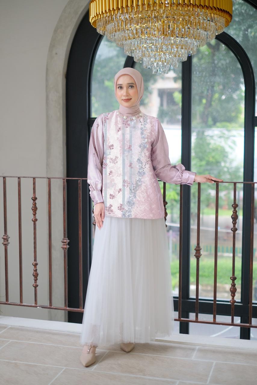 Roselle Series Raya