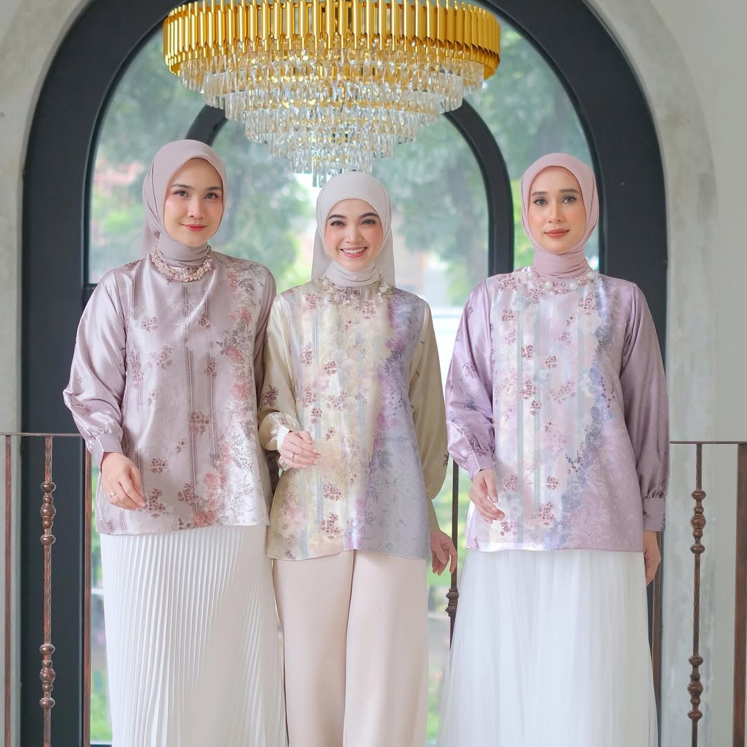 Roselle Series Raya