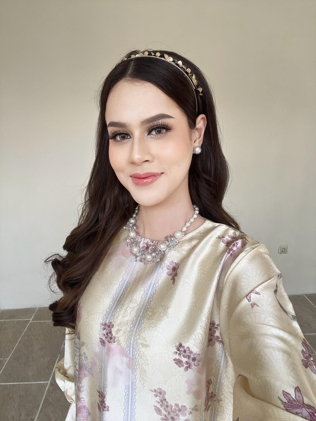 Roselle Series Raya