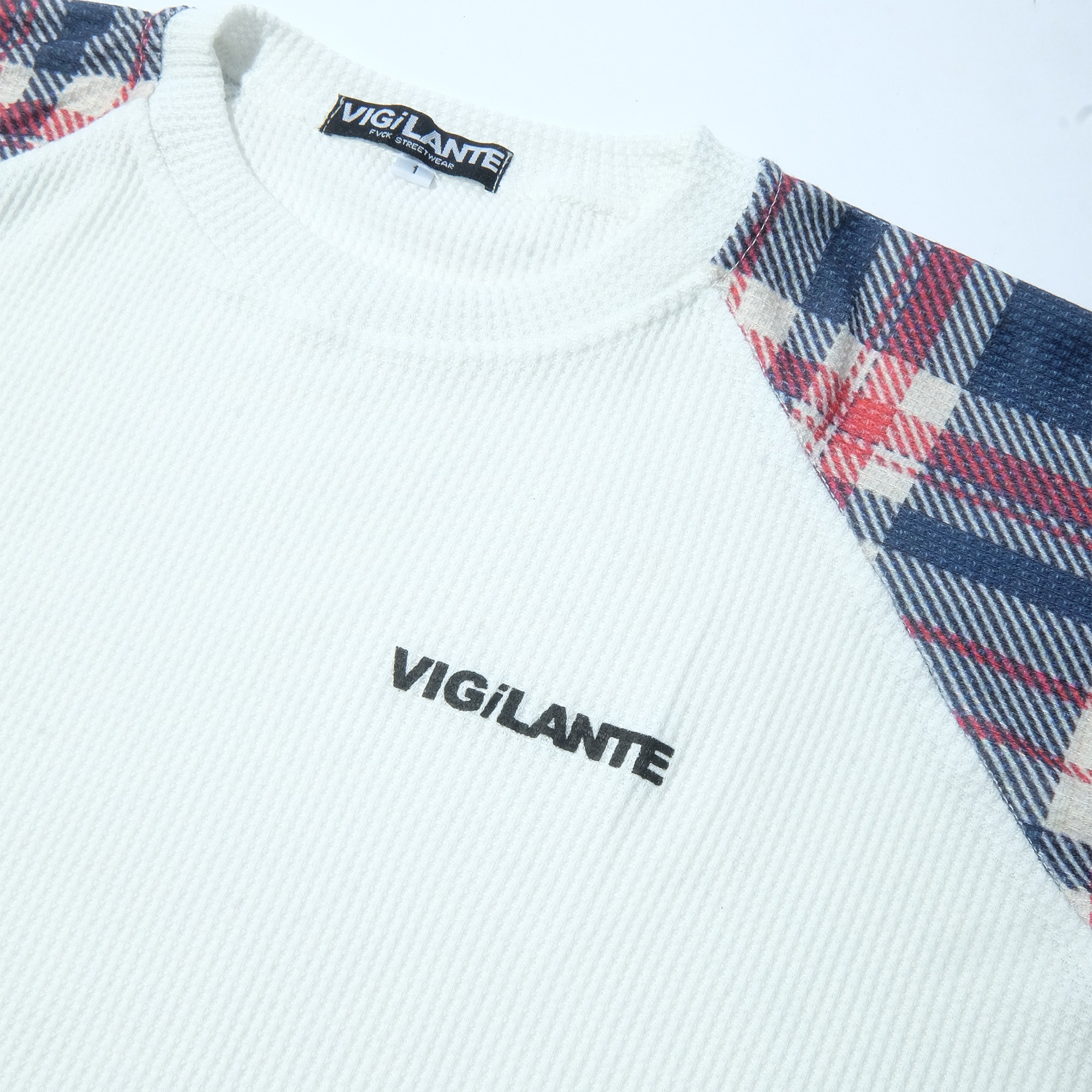 PLAID BLURED THERMAL WHITE