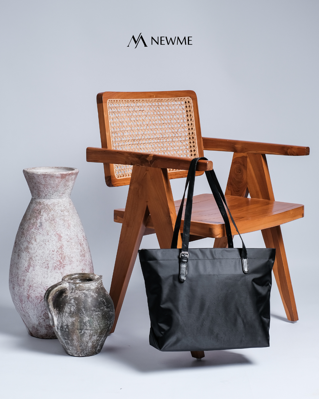 Tas Tote Bag Wanita Multifungsi Muat Laptop 15' Banyak Kantong Tas Hand Bag Totebag - Luxe By NewMe