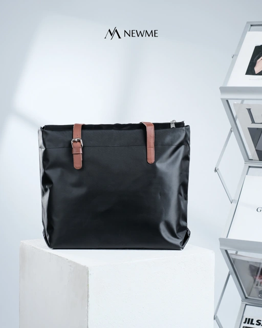 Image of Tas Tote Bag Wanita Multifungsi Muat Laptop 15' Banyak Kantong Tas Hand Bag Totebag - Luxe By NewMe