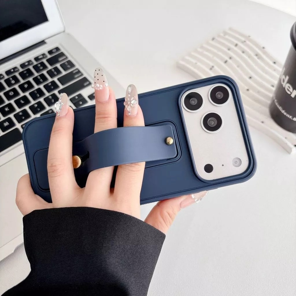 matte solid colour iphone 17 Pro Max phone case retractable Wristband 16 promax softcase full protection 15 14 pro iphone casing