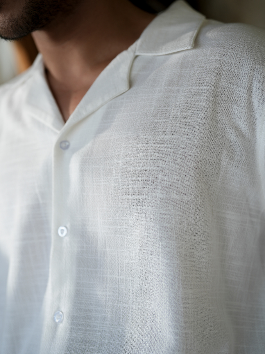 Tweltree Agire Linen Cuban Shirt White – Kemeja Santai Adem Premium Cuban Collar Lengan Pendek Putih