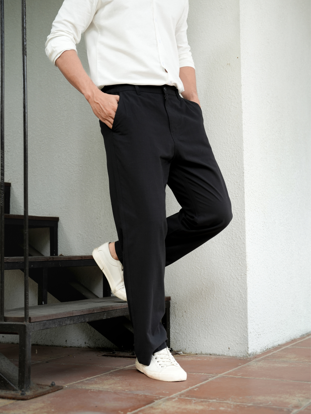 Straight Fit Linen Trousers Black