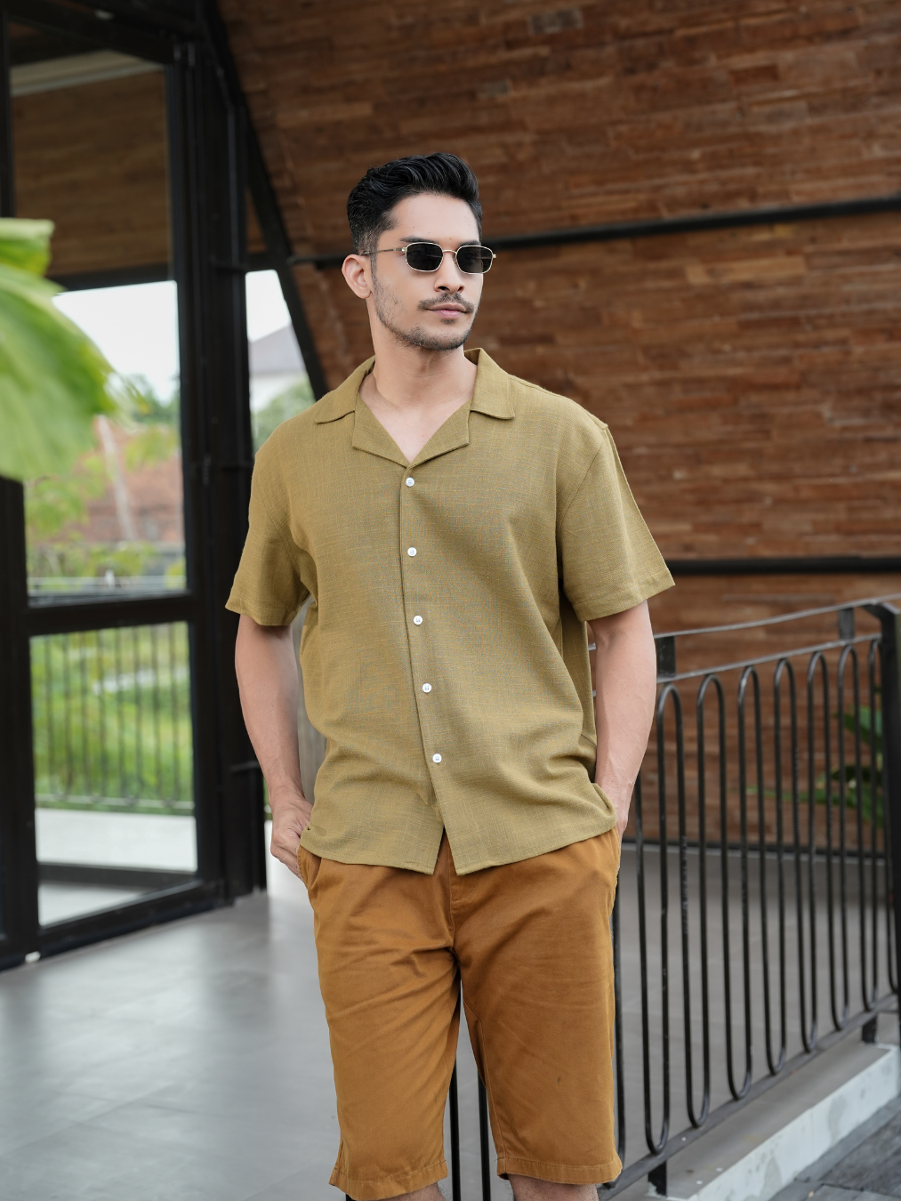 Relaxed Cuban Linen Shirt Moss