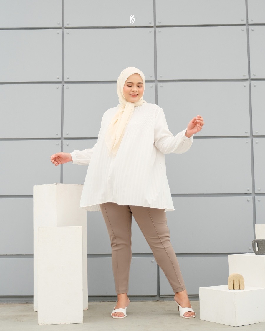 Jade Pants - Taupe | Celana Pencil Slimfit Pants Bigsize Jumbo