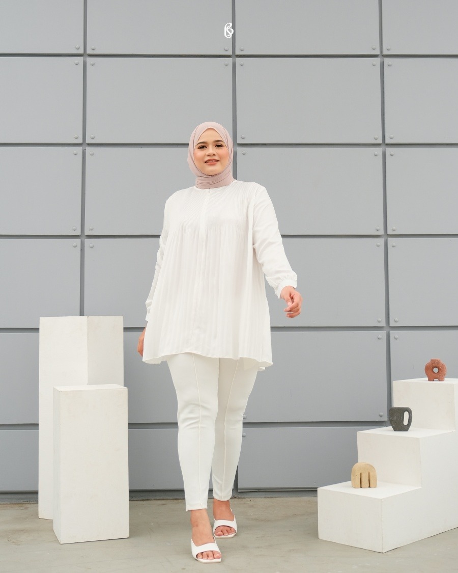 Jade Pants - Broken White | Celana Pencil Slimfit Pants Bigsize Jumbo