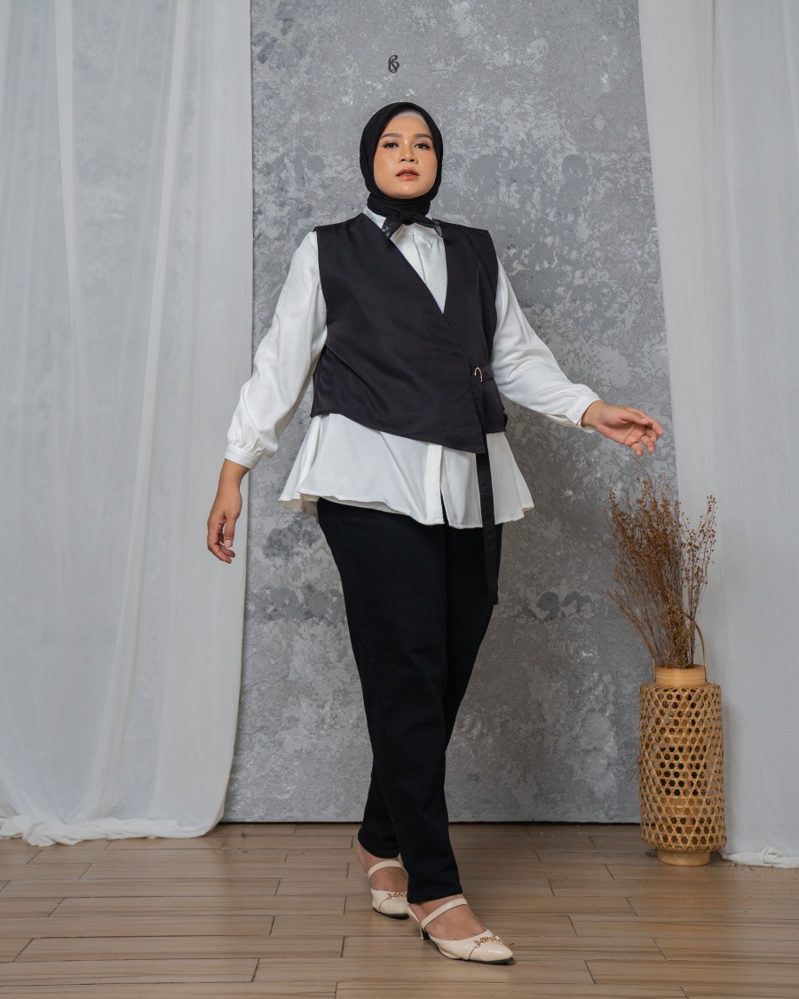 Zea Vest - Black | Vest Bibigsize Jumbo