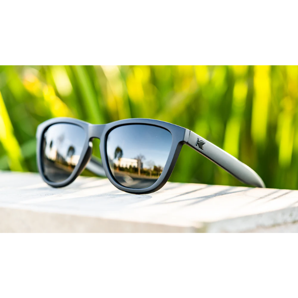 KNOCKAROUND - Premiums - Black On Black (Polarised)