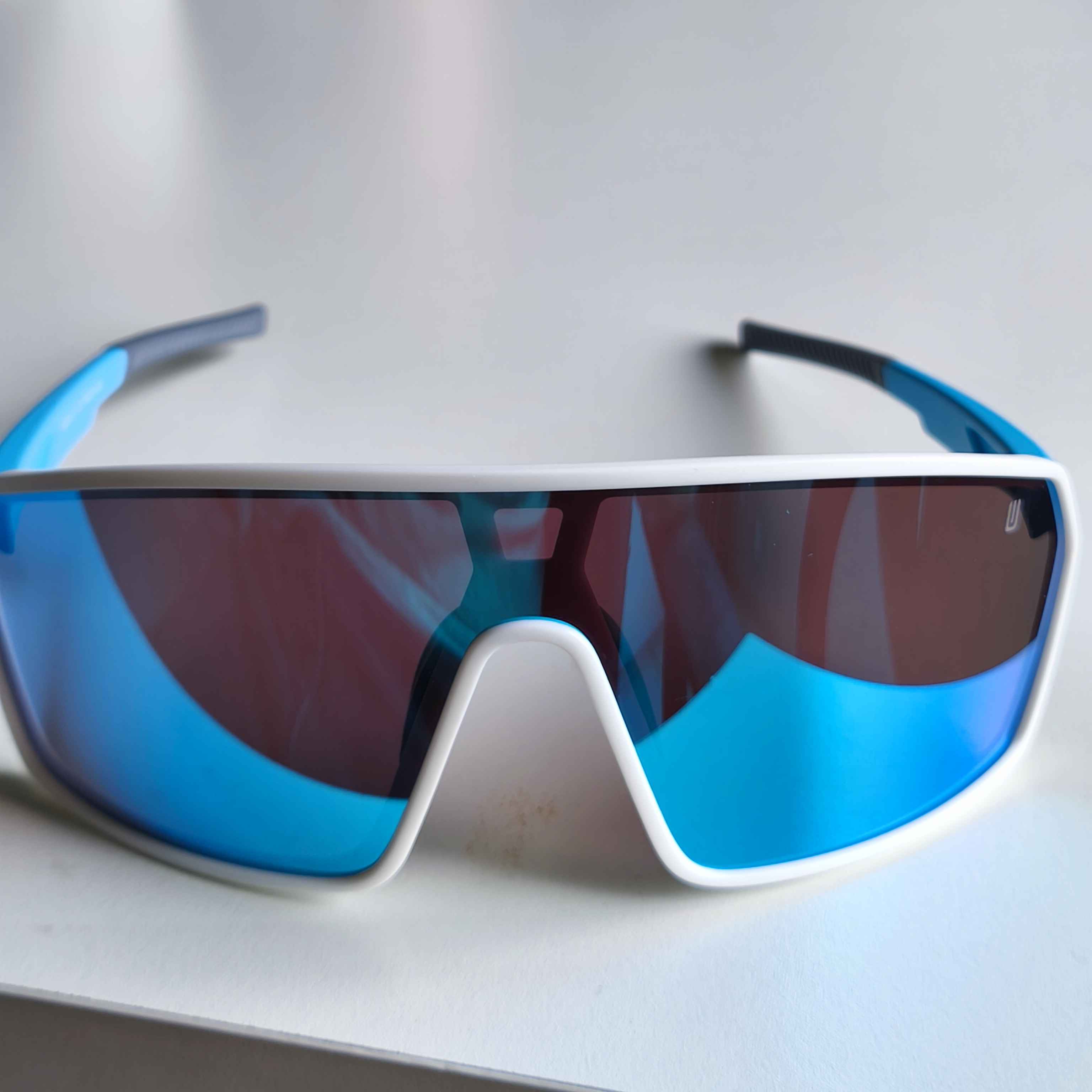 UNSTOPPABLE CULTURE - Beam - Blue