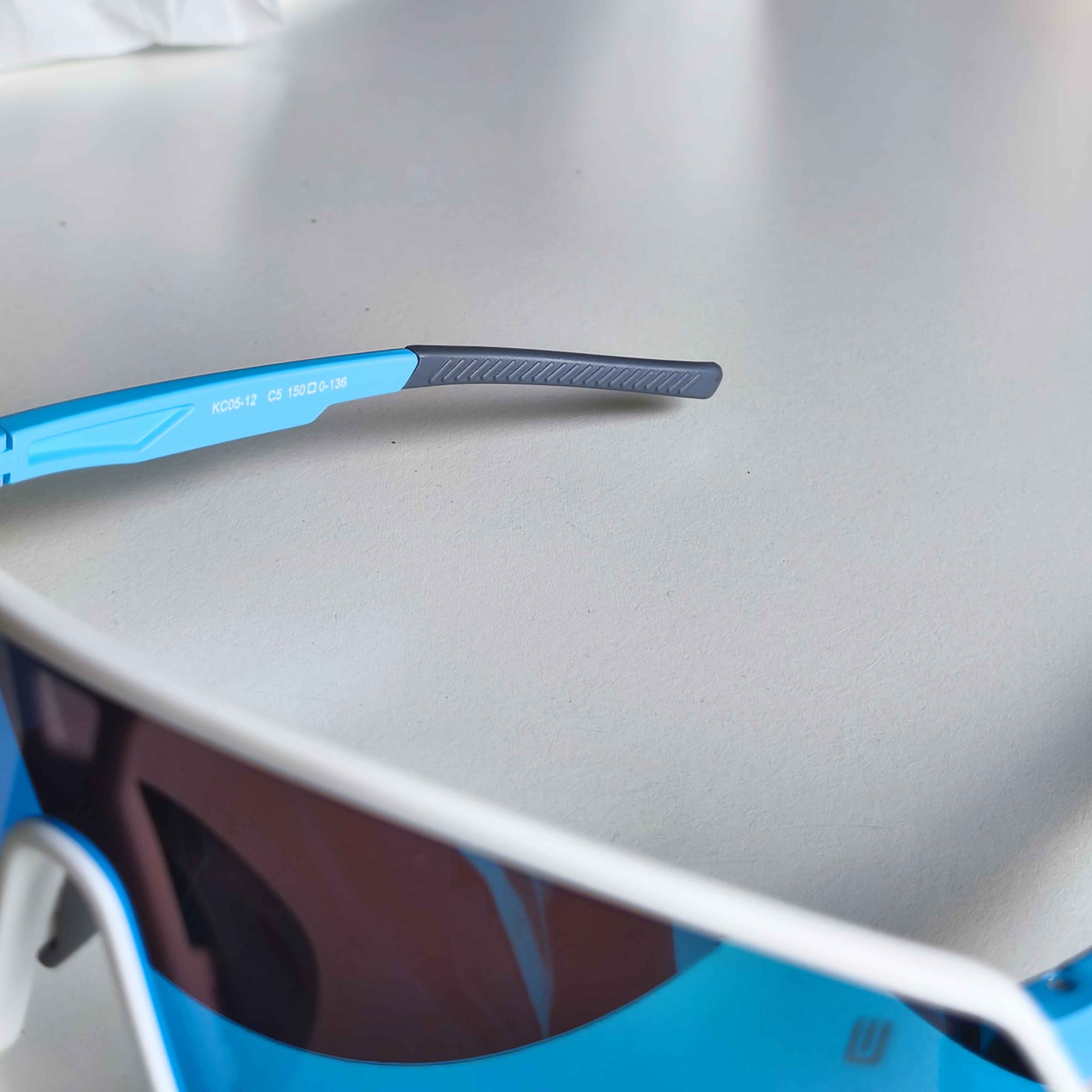 UNSTOPPABLE CULTURE - Beam - Blue