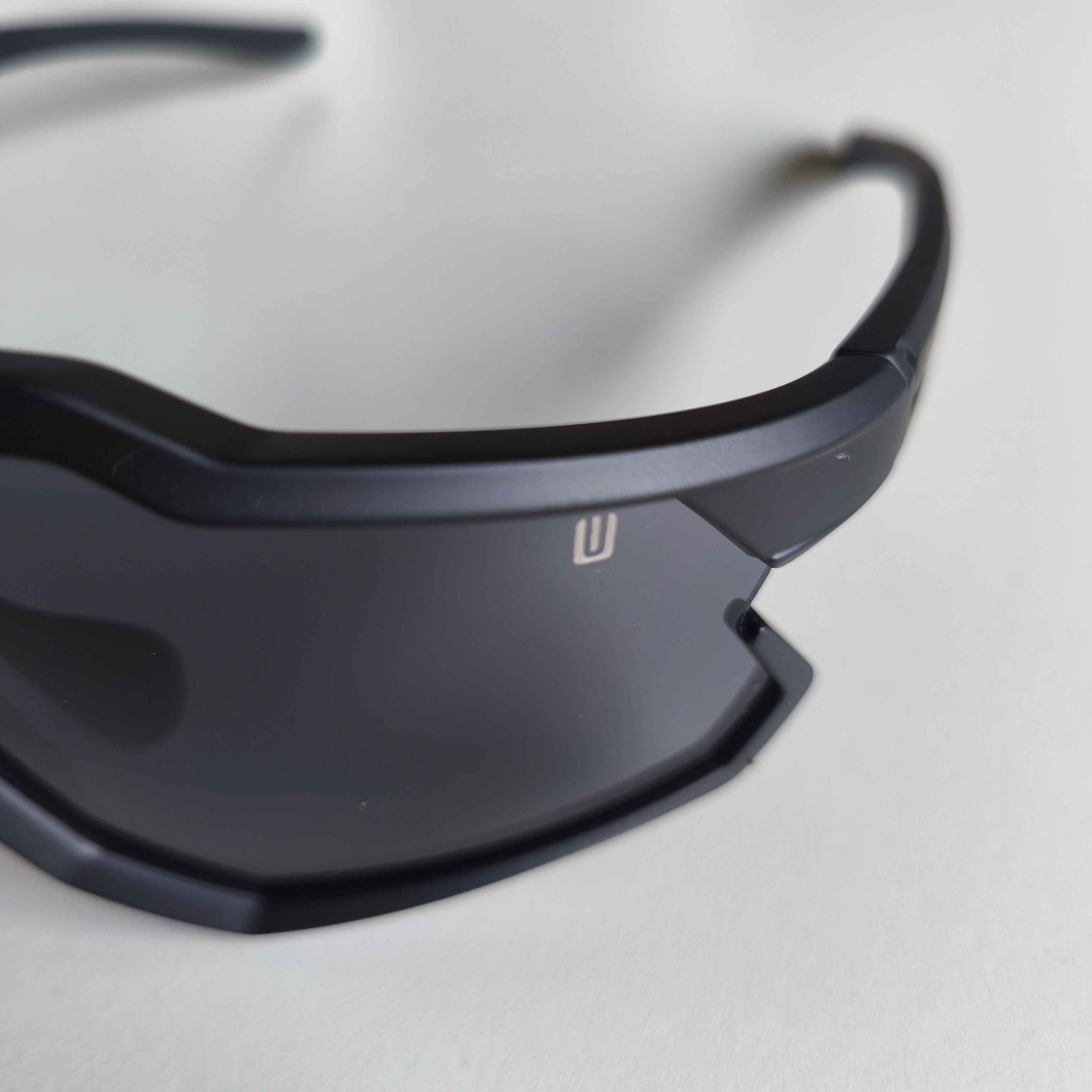 UNSTOPPABLE CULTURE - Edge - Black