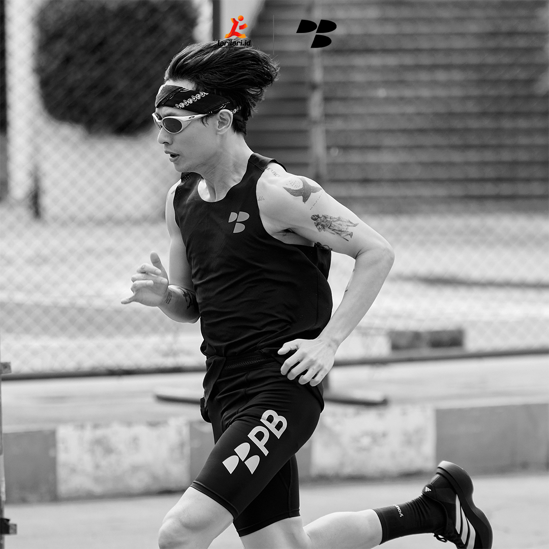 Personal Best Run - Unisex Performance Singlet - Black