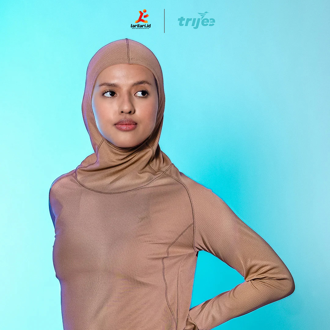 TRIJEE -  Women Hoodie Longsleeve - Almond