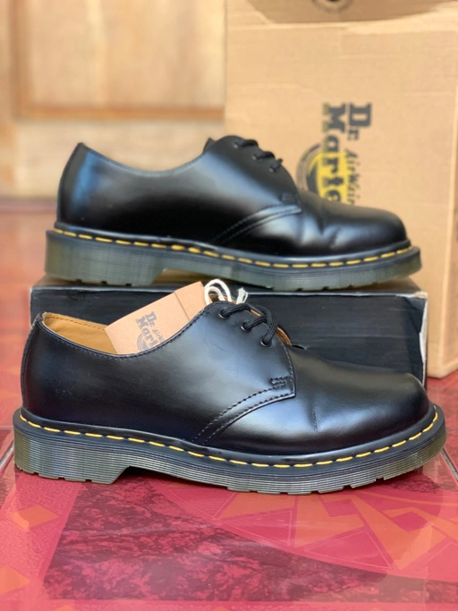 Image of Dr.Martens 1461 black smoth yellow stich